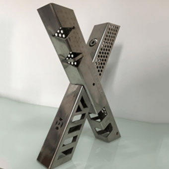 ???三卡盤激光切管機